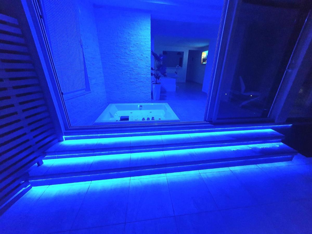 Penthouse Jacuzzi & Pool Apartmants Опатия Екстериор снимка