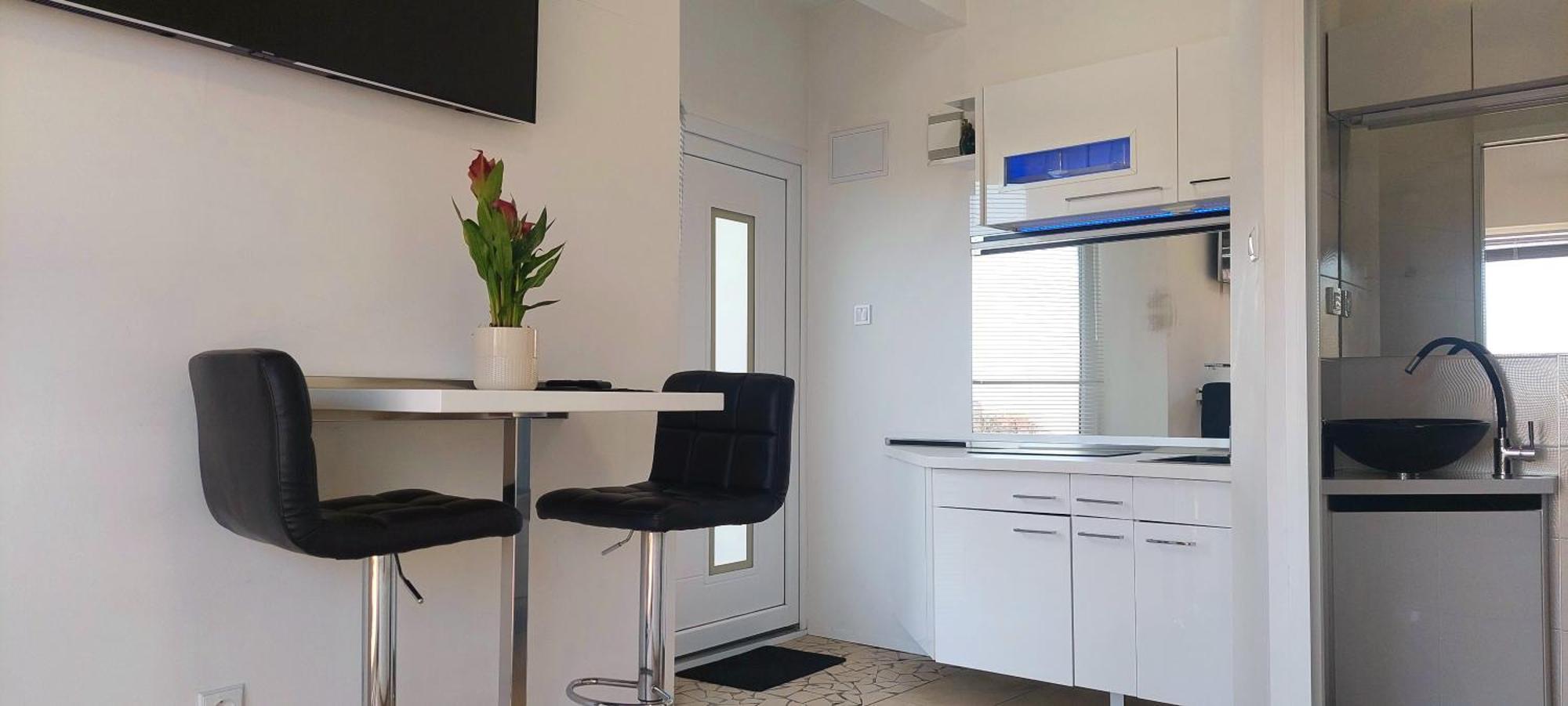 Penthouse Jacuzzi & Pool Apartmants Опатия Екстериор снимка